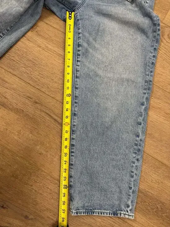 Madewell Curvy Baggy Straight Jeans in Light Wash Size 29P - Picture 8 of 10